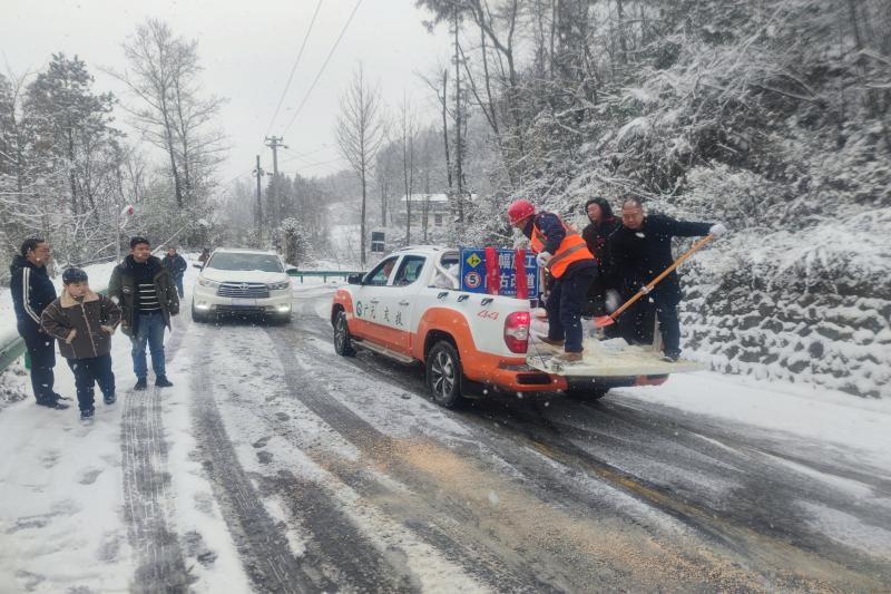 以雪為令，聞雪而動丨路橋集團彰顯國企擔當